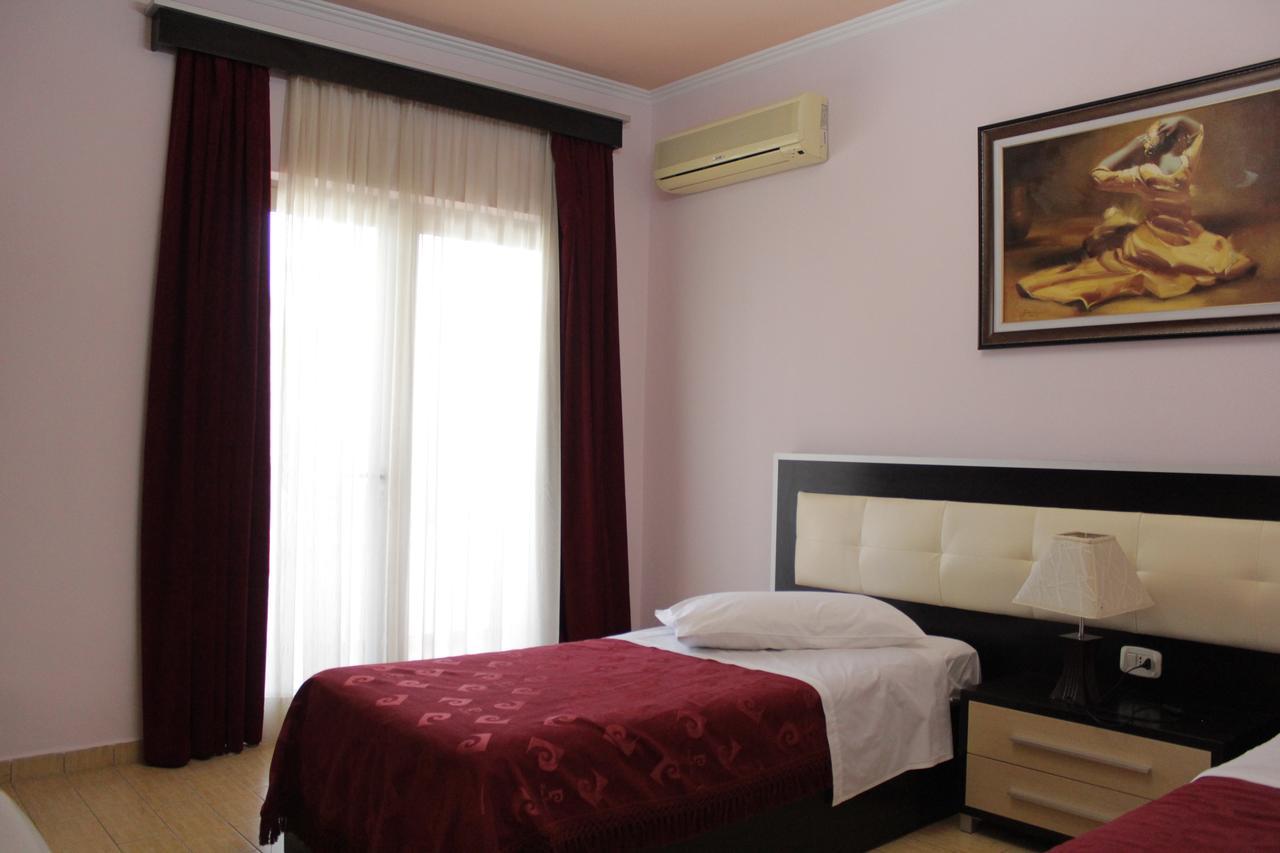 Fieri International Hotel Εξωτερικό φωτογραφία