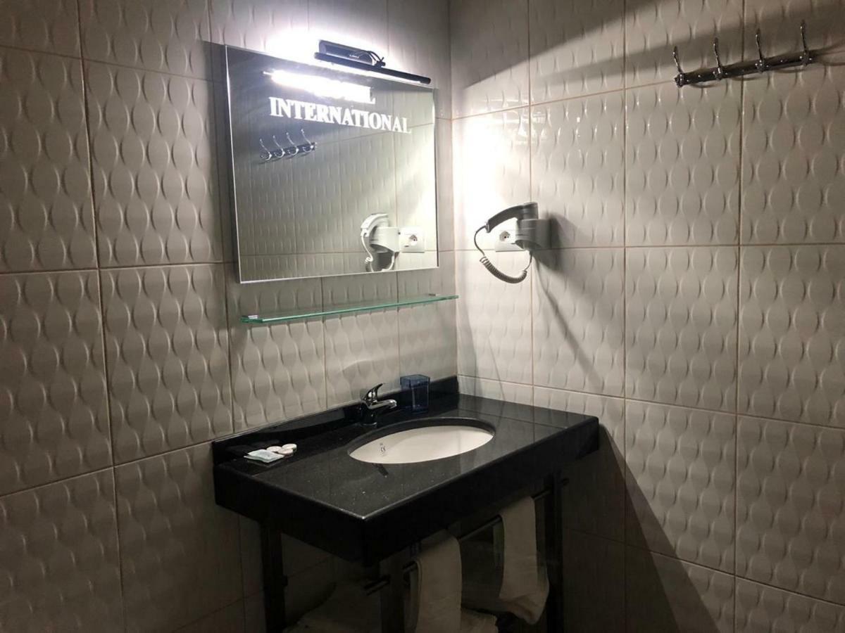 Fieri International Hotel Εξωτερικό φωτογραφία