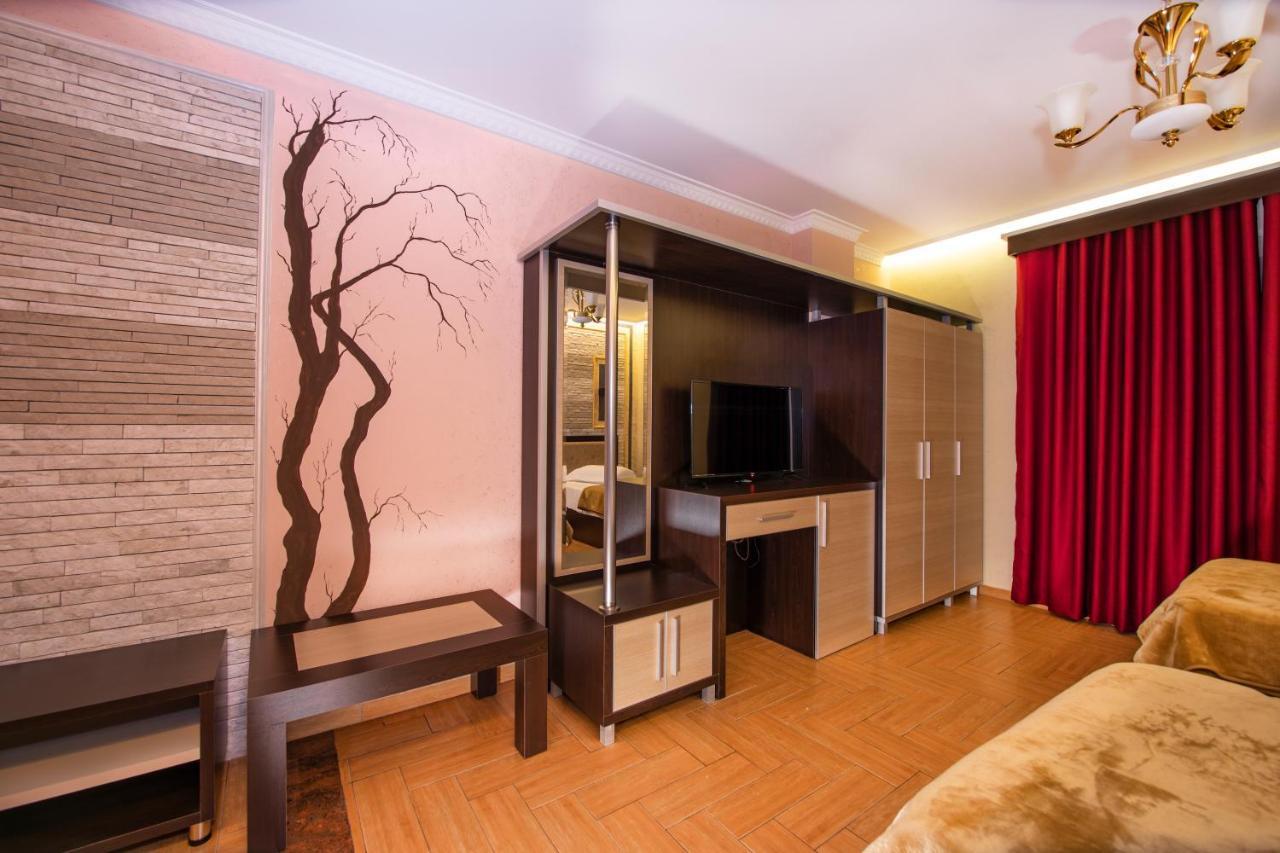 Fieri International Hotel Εξωτερικό φωτογραφία